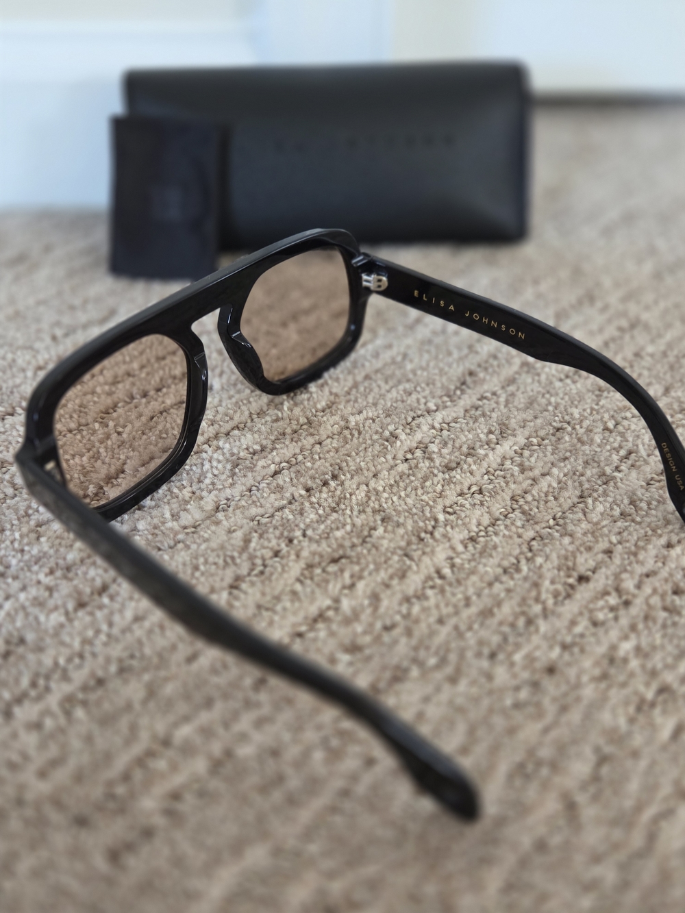 Elisa Johnson Jane Gloss Black Sunglasses - Picture 3 of 5